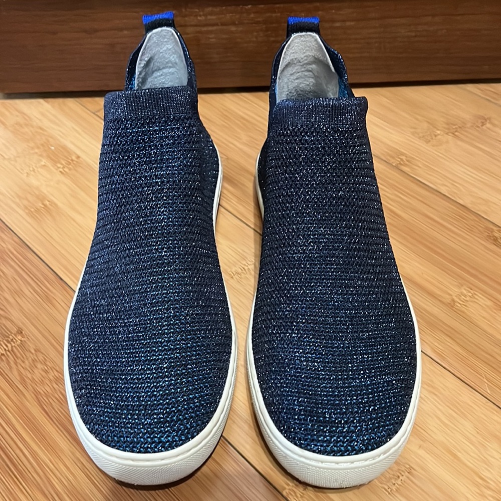 Rothy’s Blue Metallic Lattice Black Friday Chelsea’s - Size 8.5 EUC